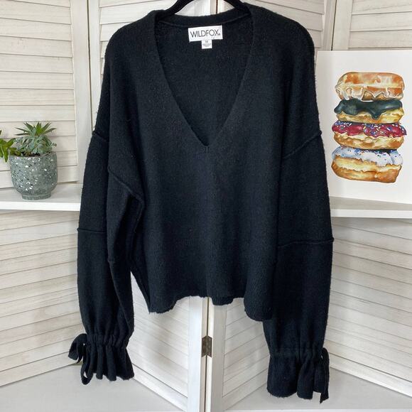 Wildfox black V-neck oversized tie sleeve sweater - Picture 9 of 12